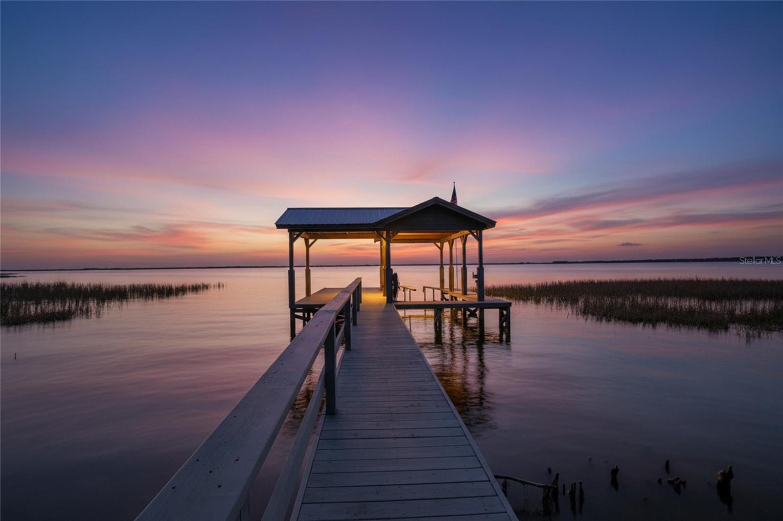 Image 16 of 72 For 801 Lakeshore Drive