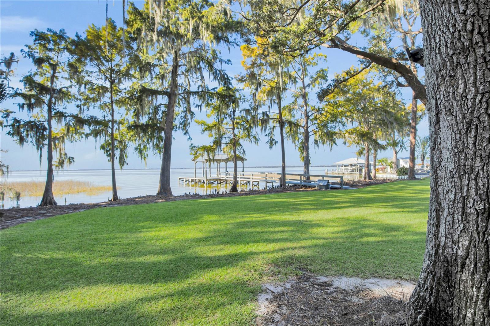 Image 21 of 72 For 801 Lakeshore Drive