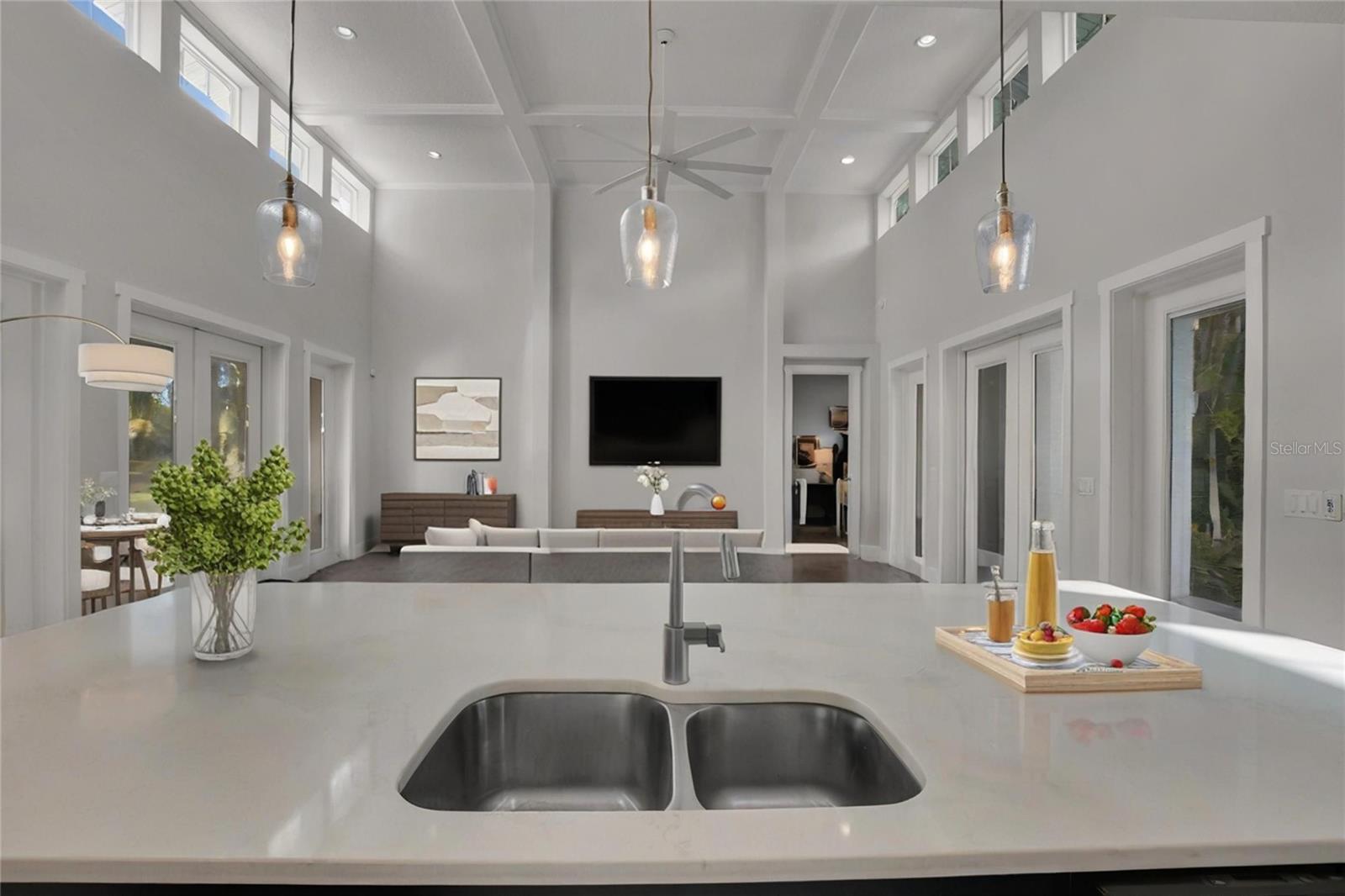 Image 36 of 72 For 801 Lakeshore Drive