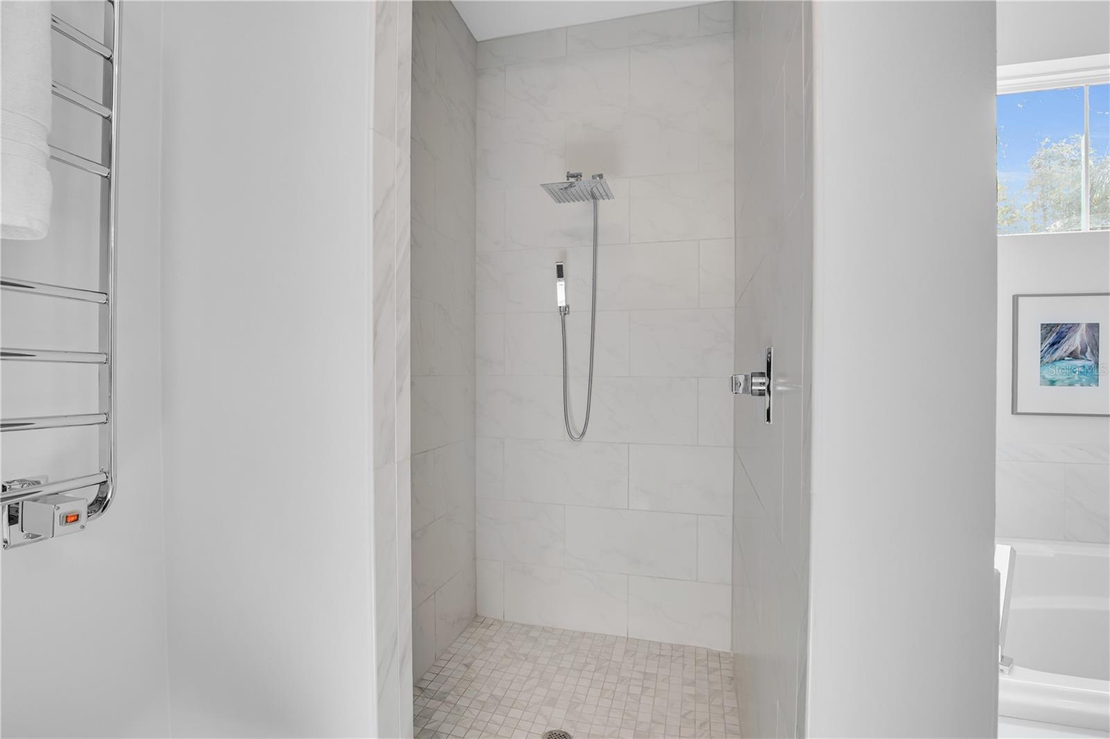 Image 42 of 72 For 801 Lakeshore Drive