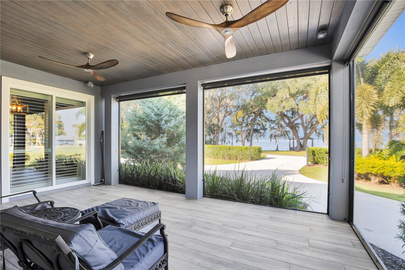 Image 51 of 72 For 801 Lakeshore Drive