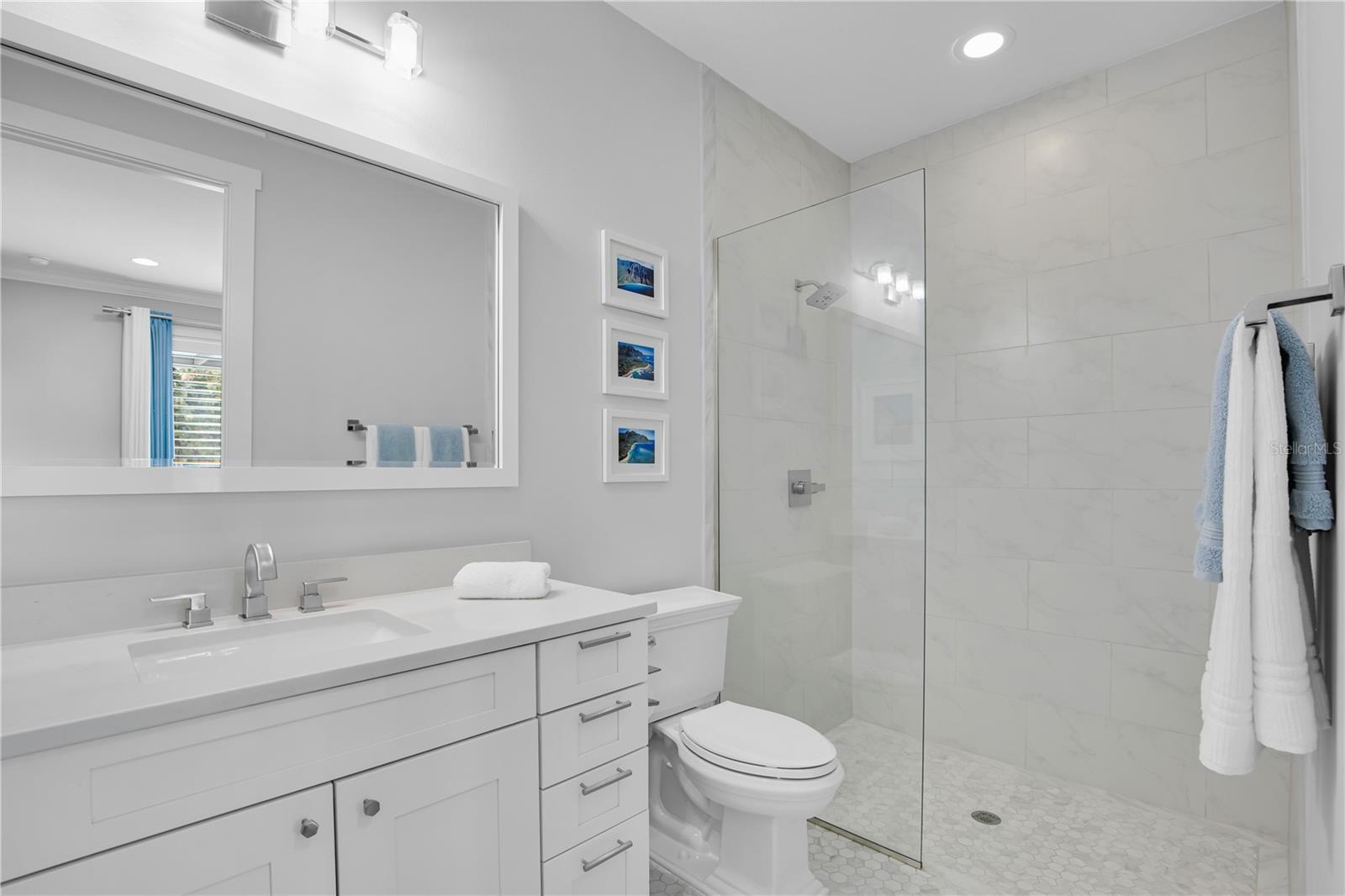 Image 54 of 72 For 801 Lakeshore Drive