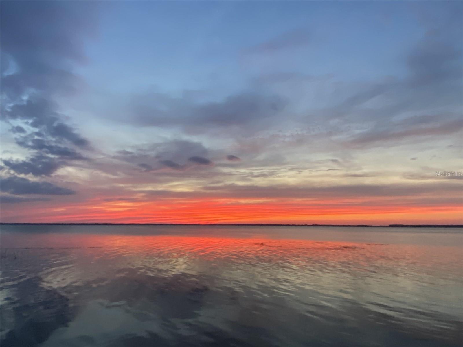 Image 7 of 72 For 801 Lakeshore Drive