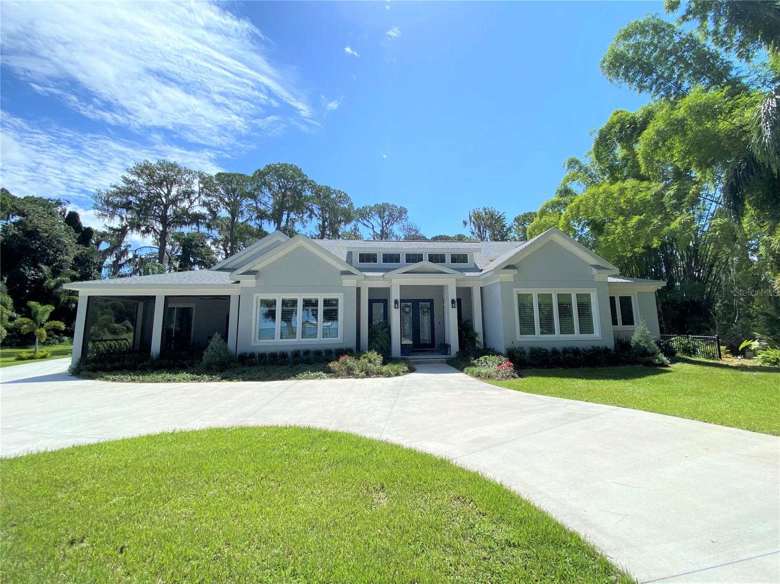 Image 9 of 72 For 801 Lakeshore Drive