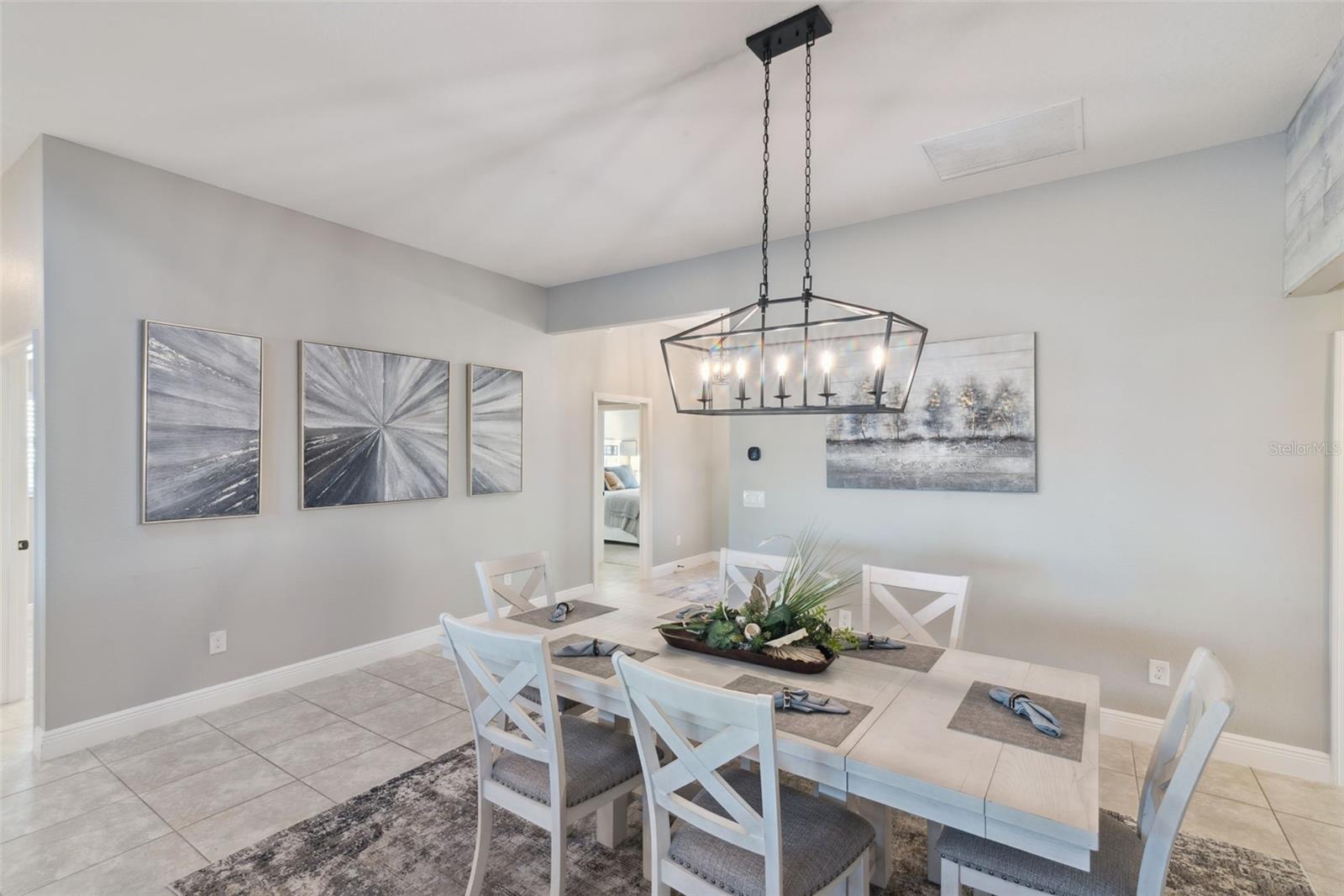 Image 16 of 46 For 1399 Kenneth Street