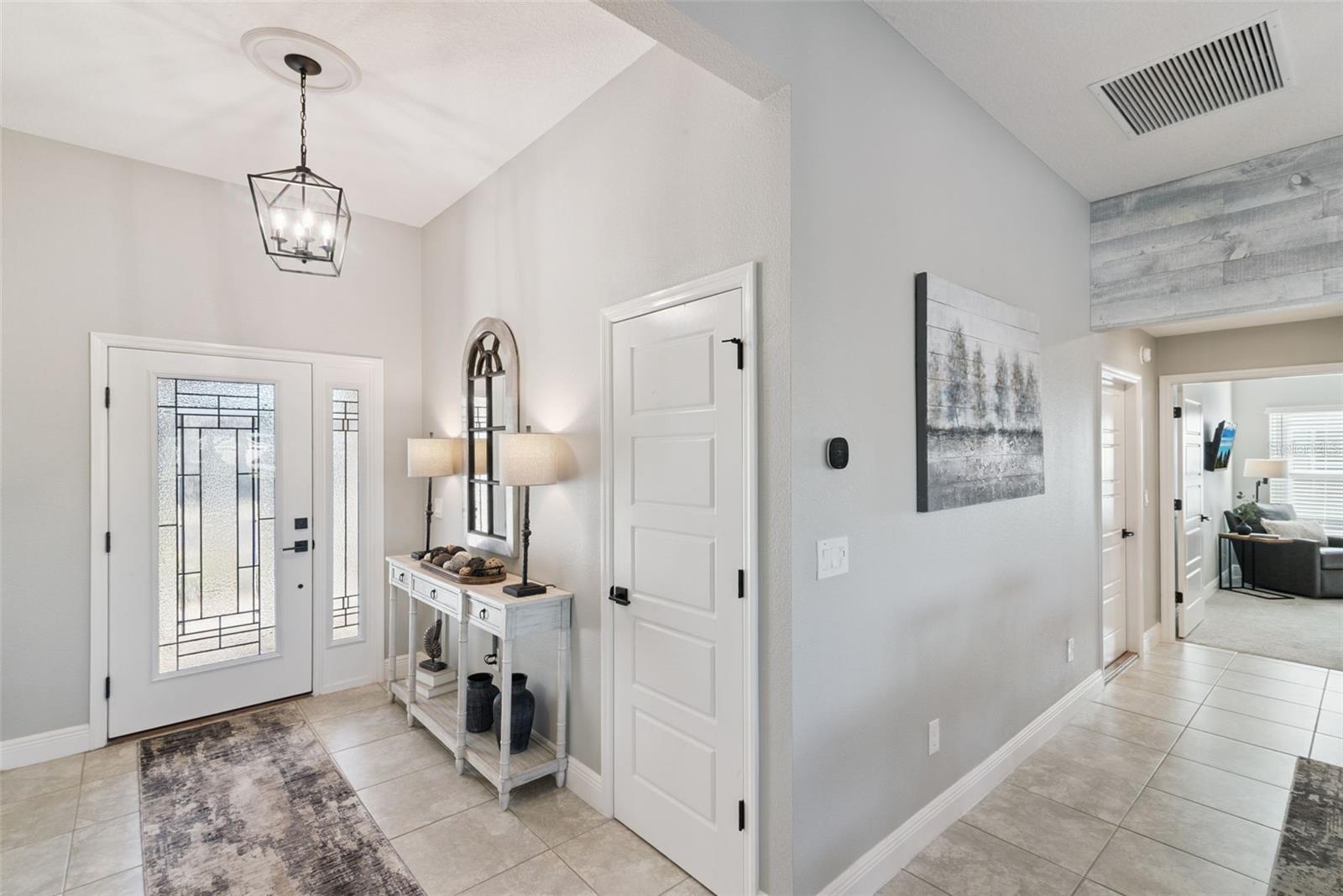 Image 18 of 46 For 1399 Kenneth Street