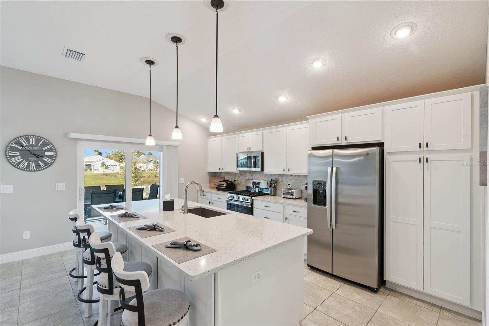 Image 5 of 46 For 1399 Kenneth Street