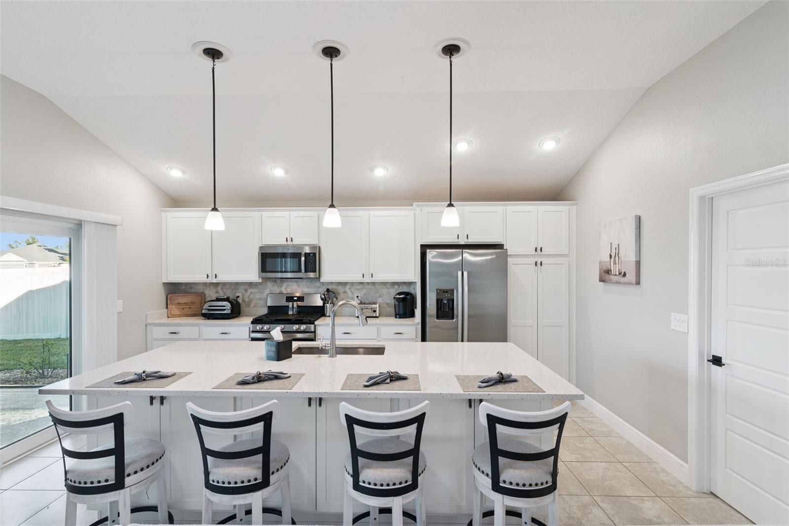 Image 7 of 46 For 1399 Kenneth Street