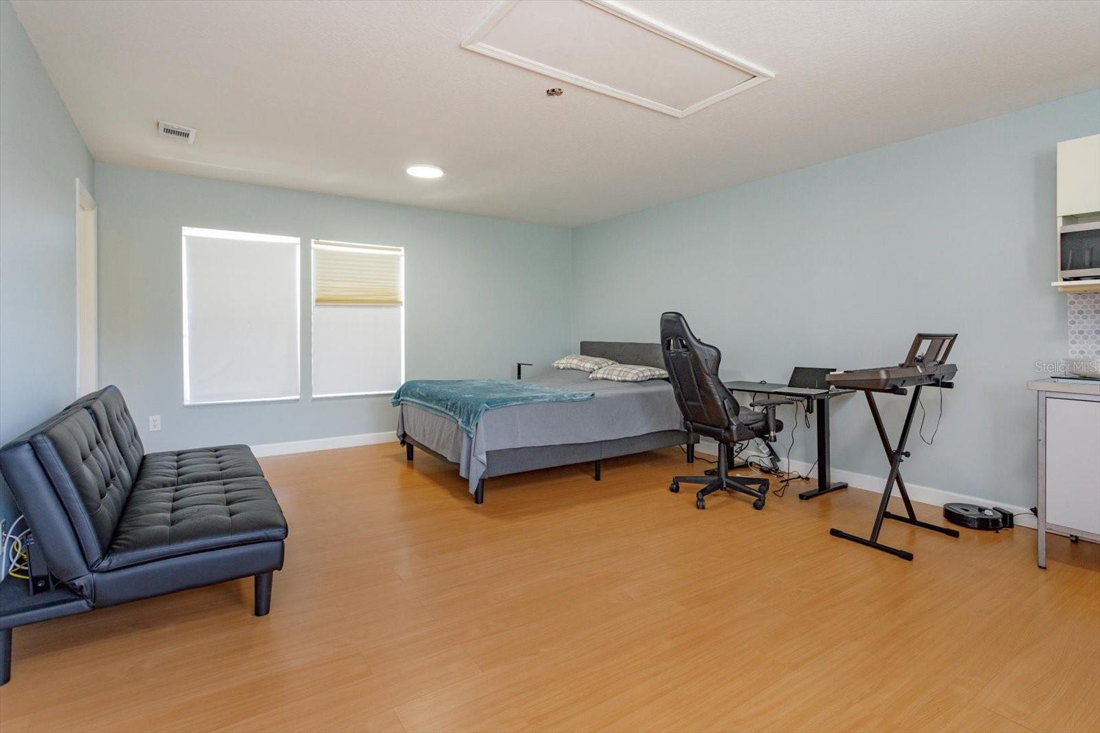 Image 31 of 36 For 14464 Whittridge Drive