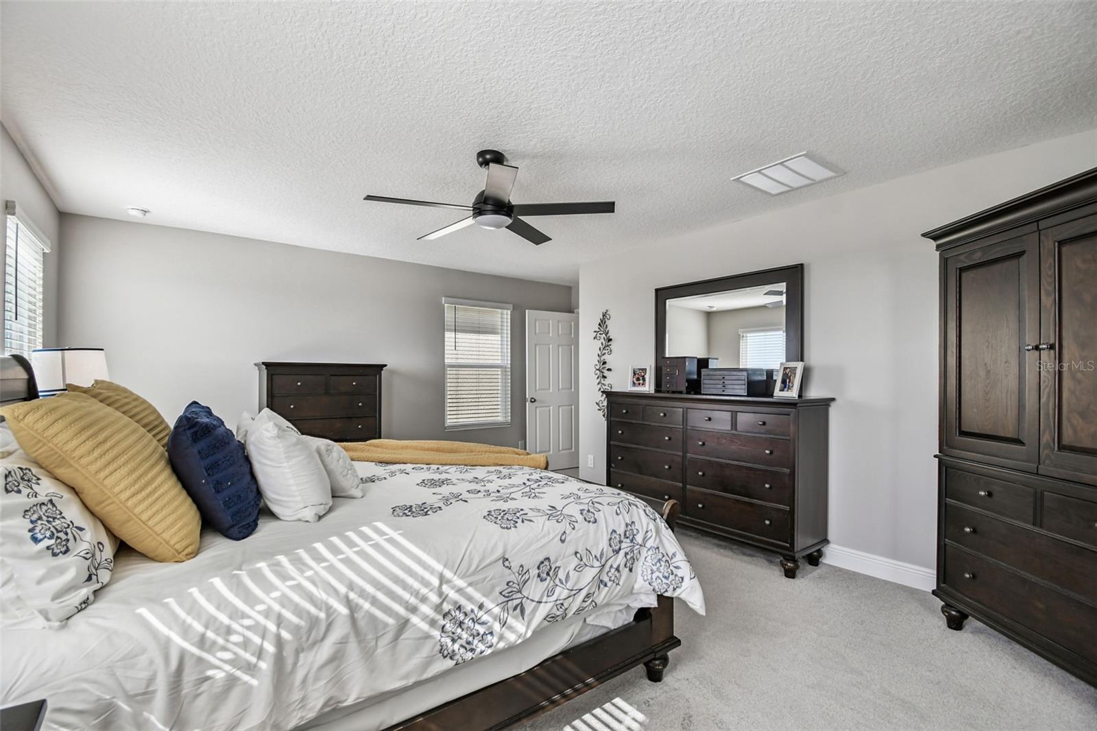 Image 21 of 37 For 14539 Crestavista Avenue