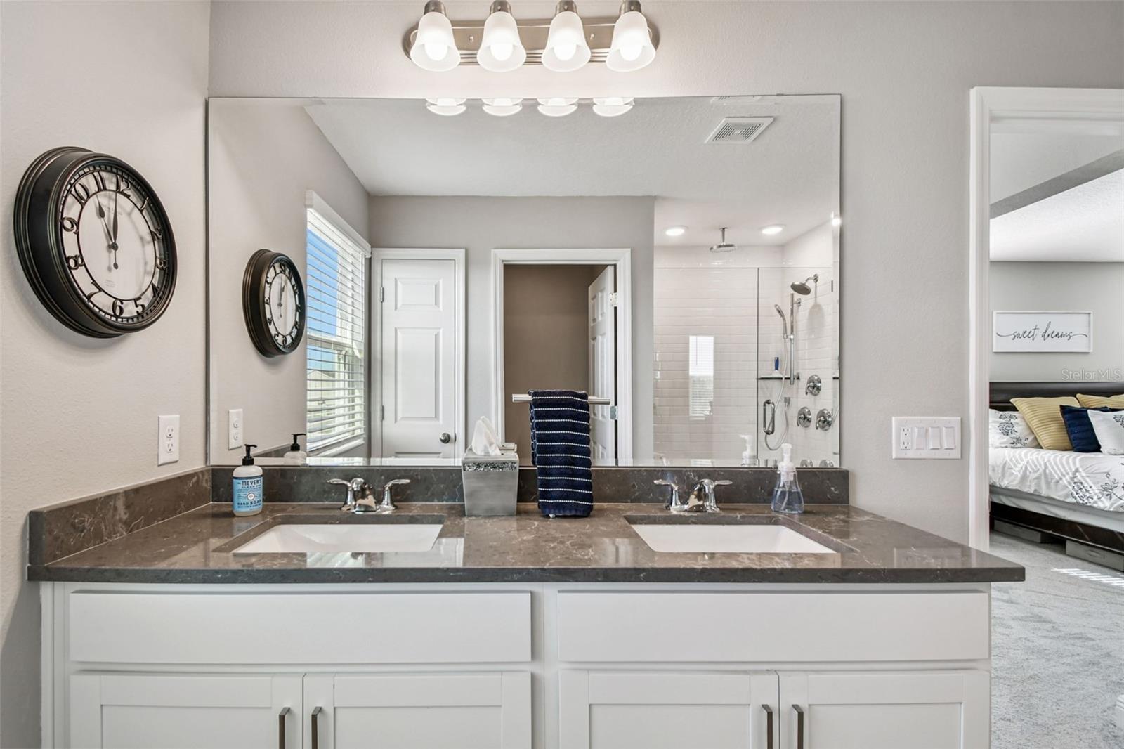 Image 24 of 37 For 14539 Crestavista Avenue