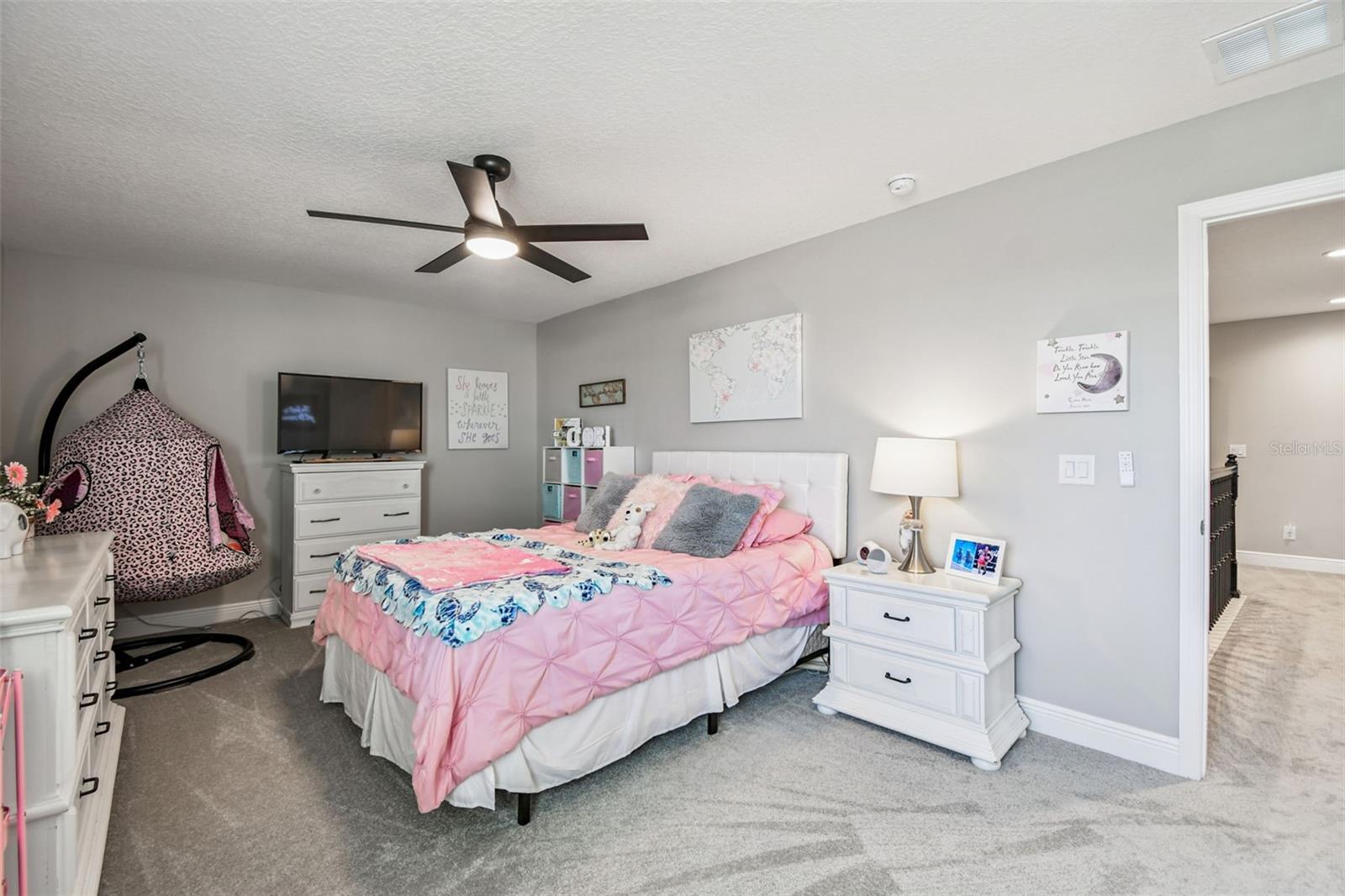 Image 26 of 37 For 14539 Crestavista Avenue