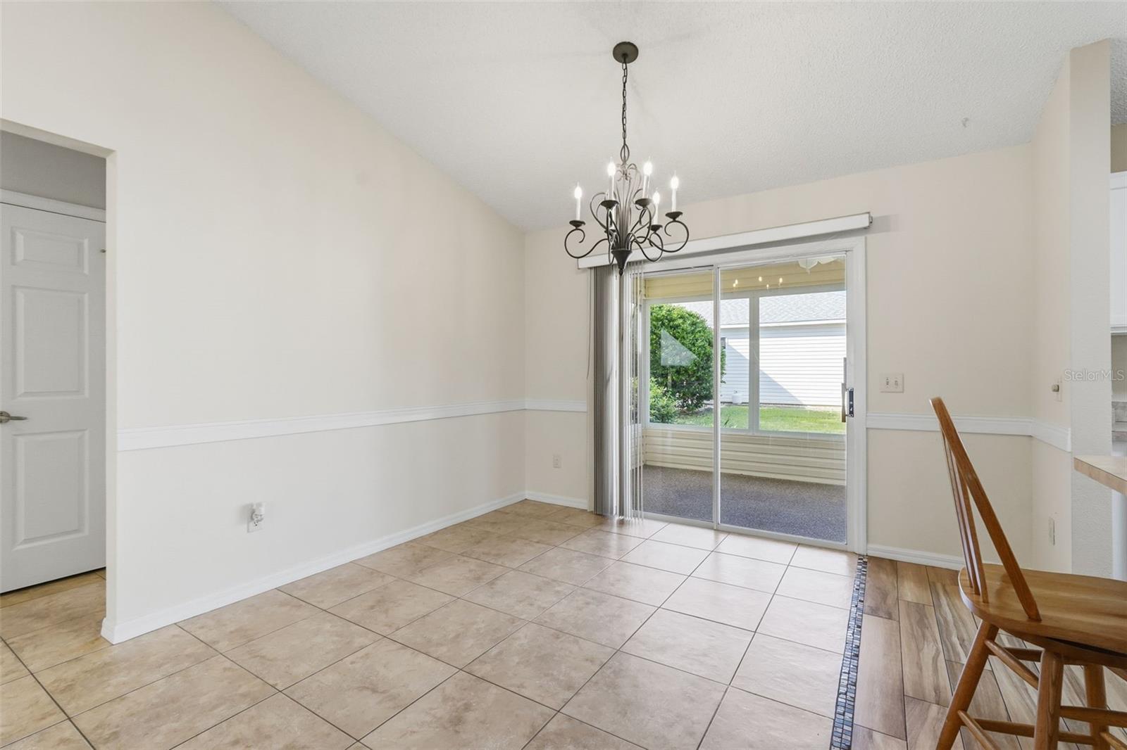 Image 14 of 69 For 17985 92nd Amory Avenue