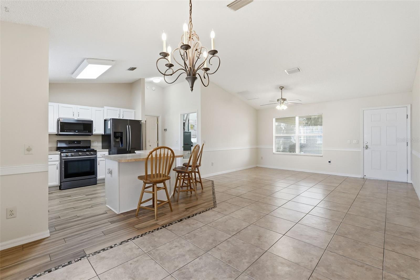 Image 15 of 69 For 17985 92nd Amory Avenue