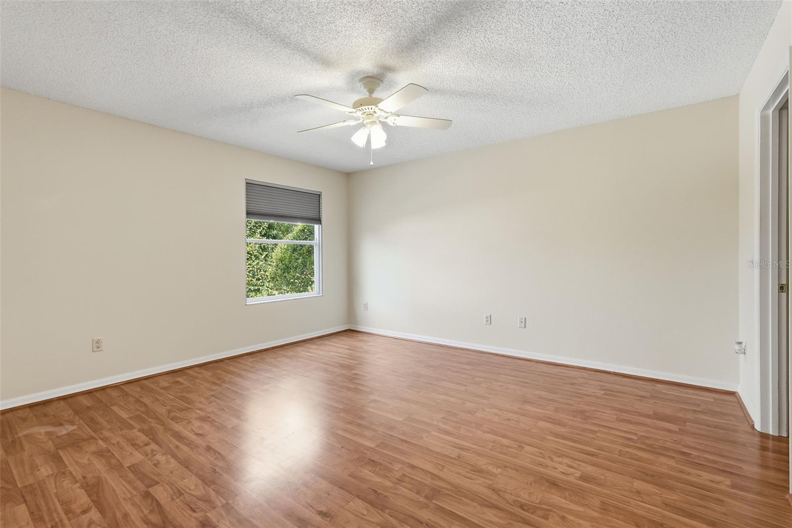 Image 22 of 69 For 17985 92nd Amory Avenue