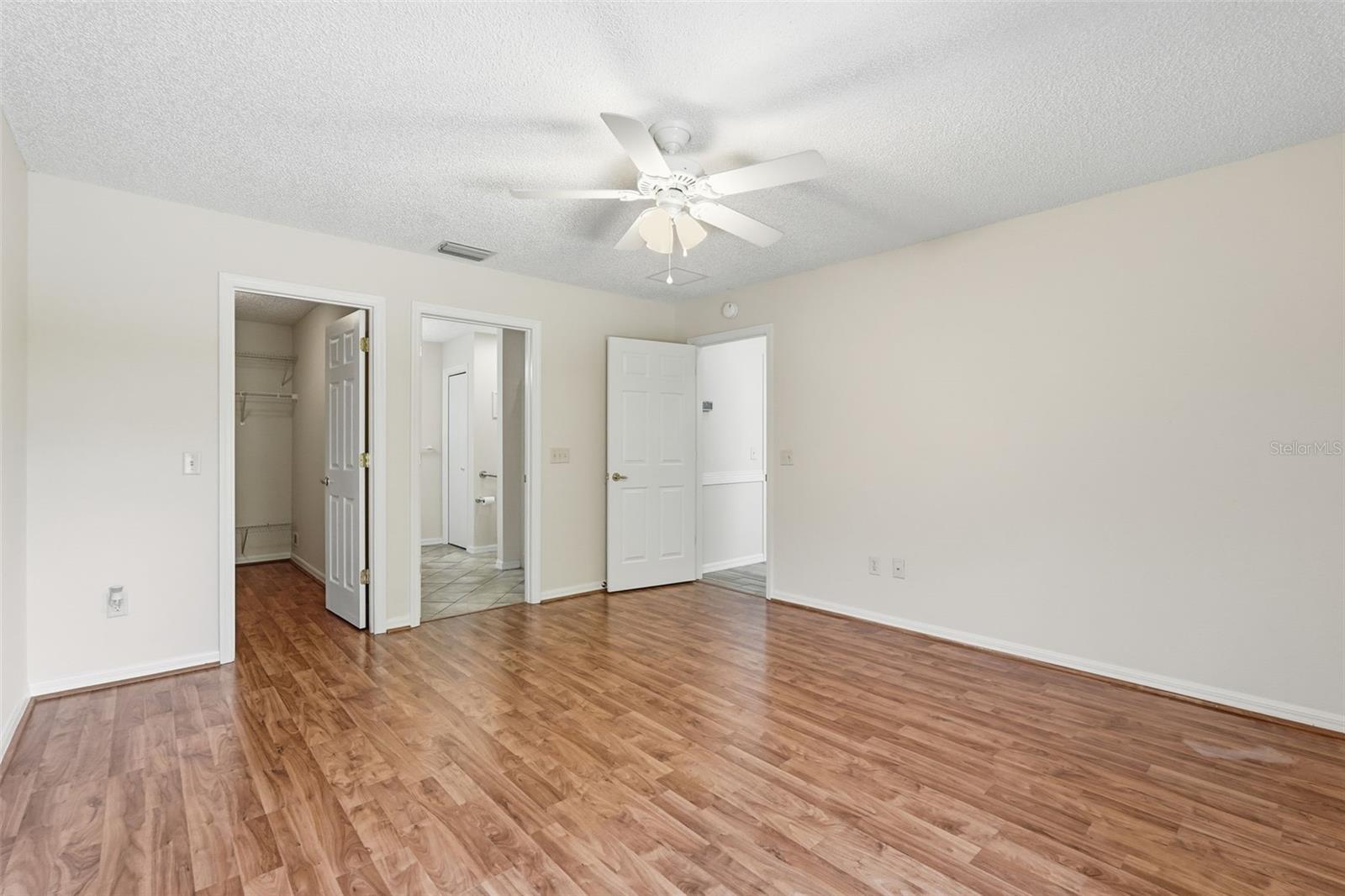 Image 24 of 69 For 17985 92nd Amory Avenue