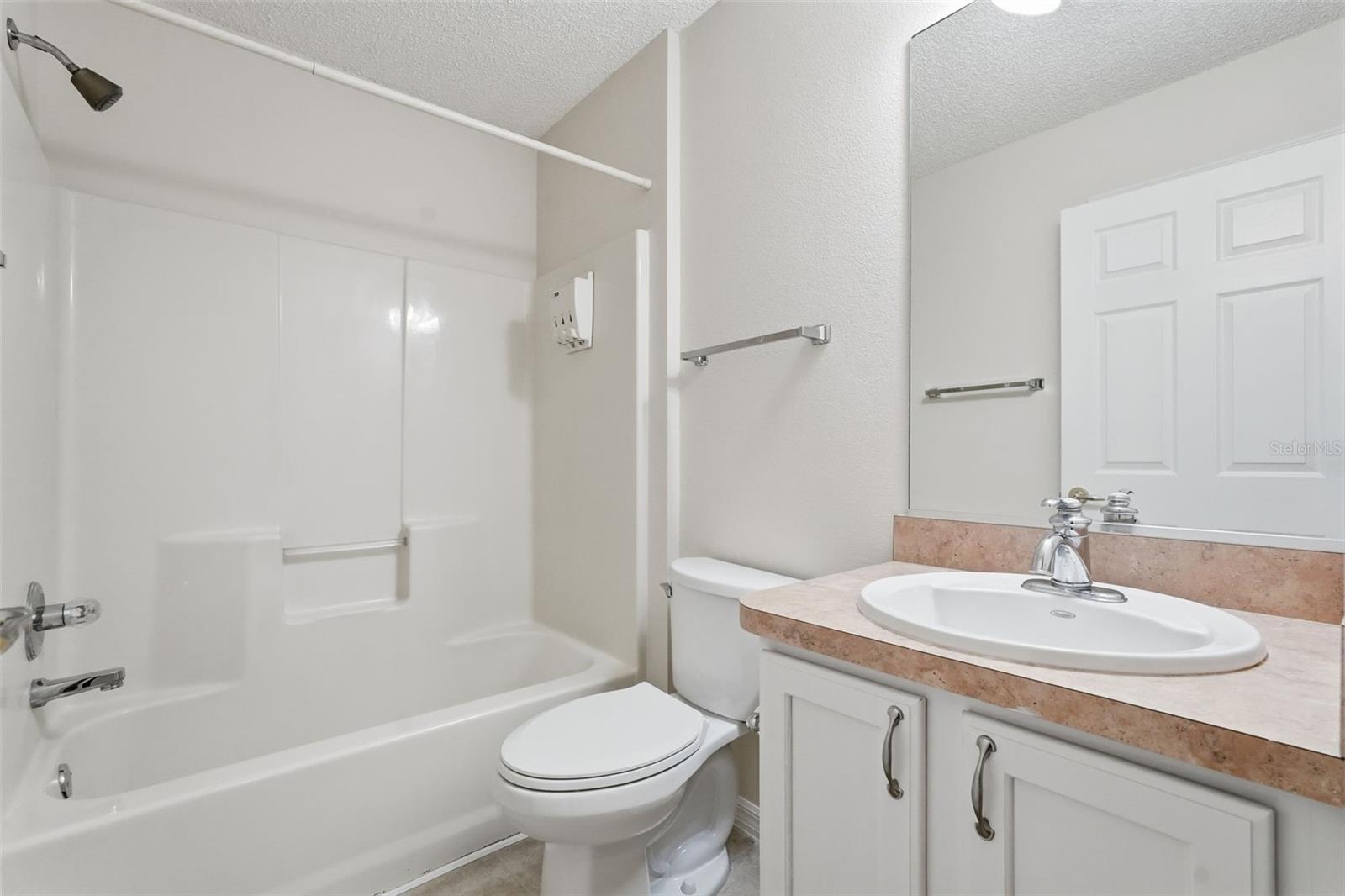 Image 32 of 69 For 17985 92nd Amory Avenue