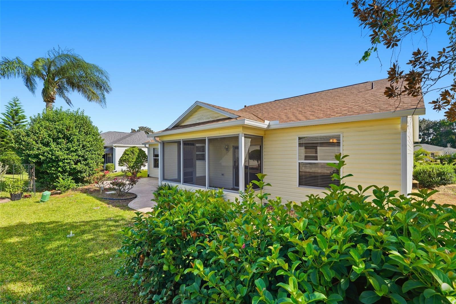 Image 41 of 69 For 17985 92nd Amory Avenue