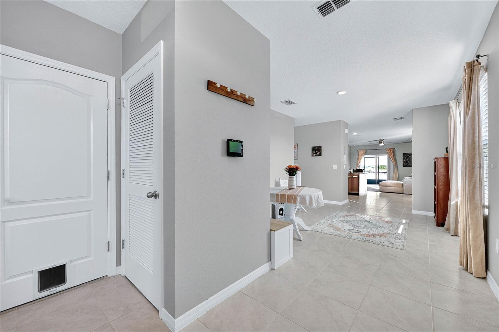 Image 10 of 39 For 1786 Hackberry Street