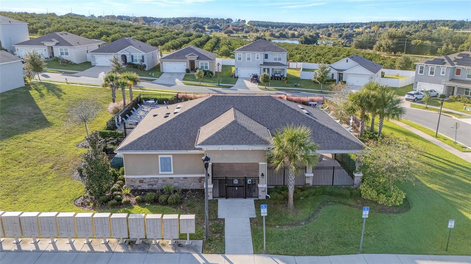 Image 36 of 39 For 1786 Hackberry Street