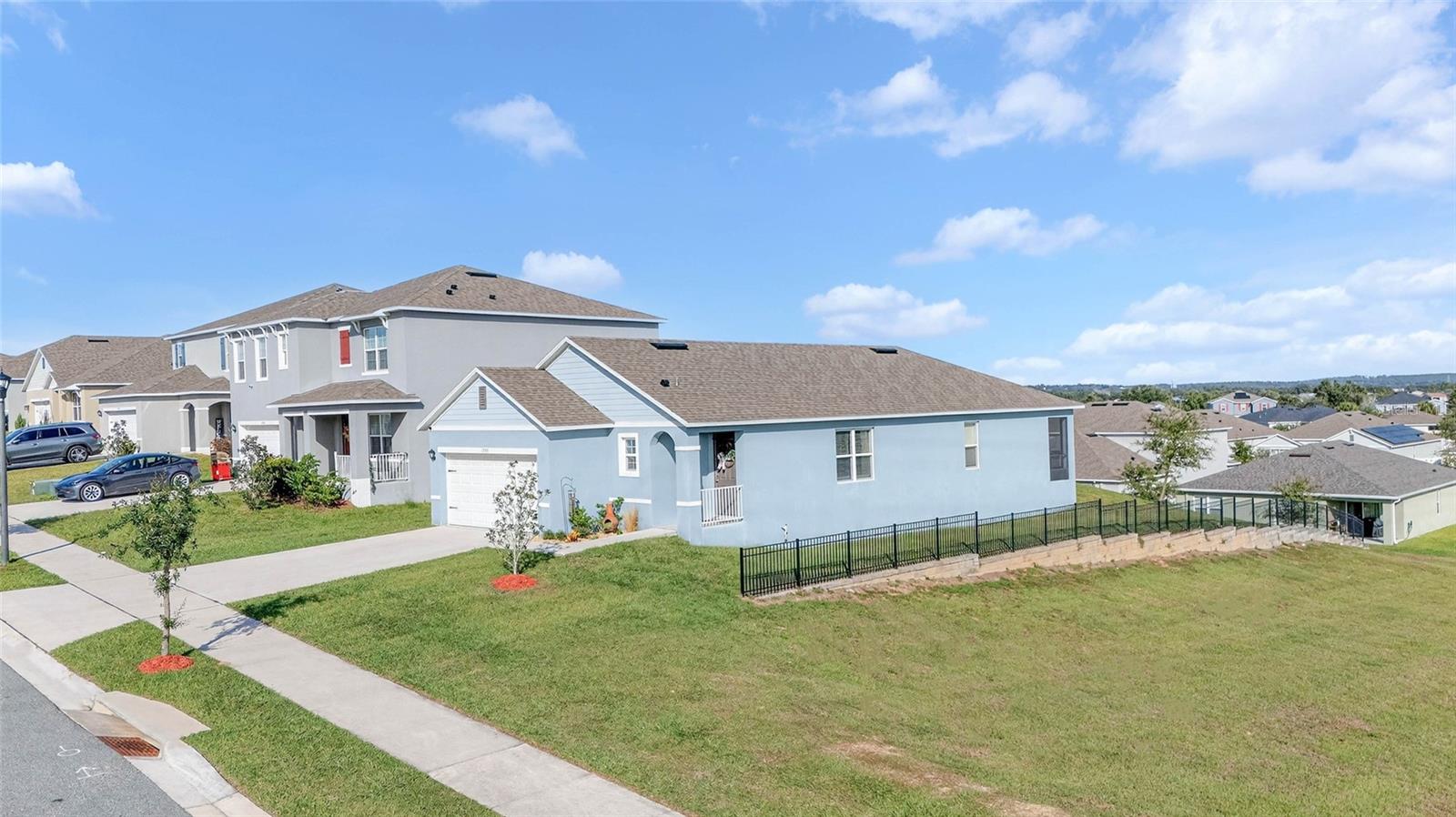 Image 4 of 39 For 1786 Hackberry Street