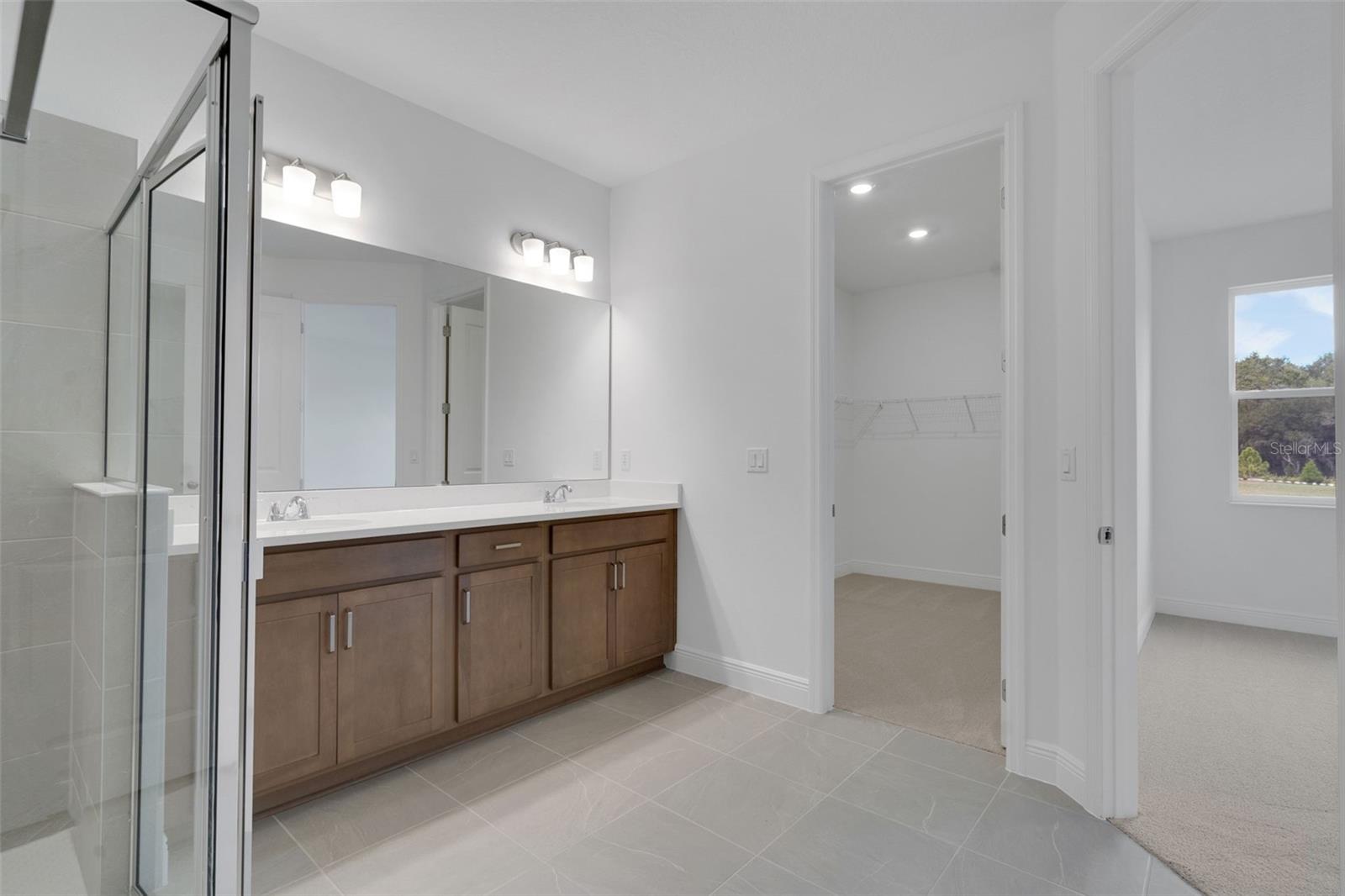 Image 21 of 38 For 748 Sunshower Drive