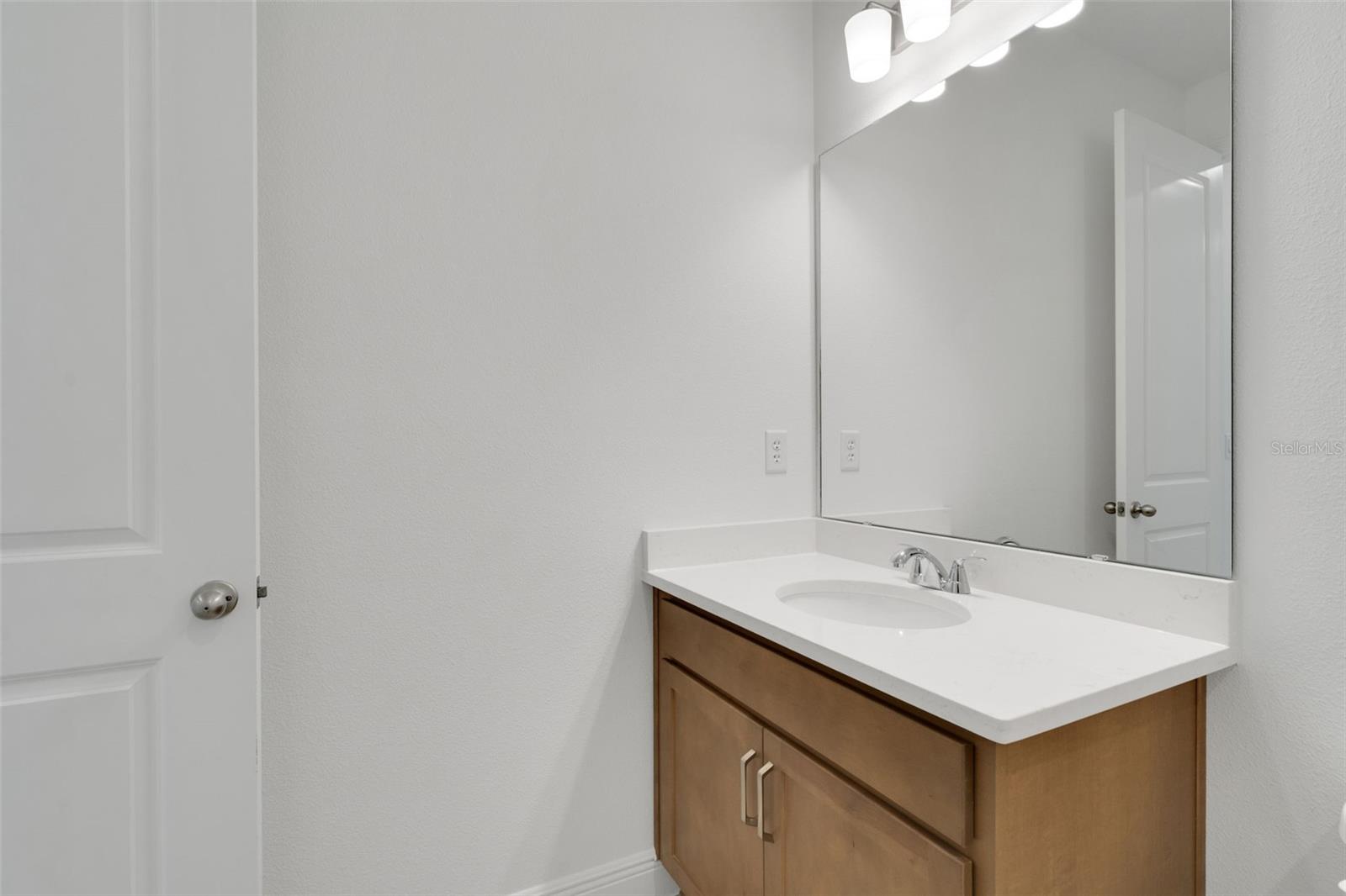 Image 26 of 38 For 748 Sunshower Drive