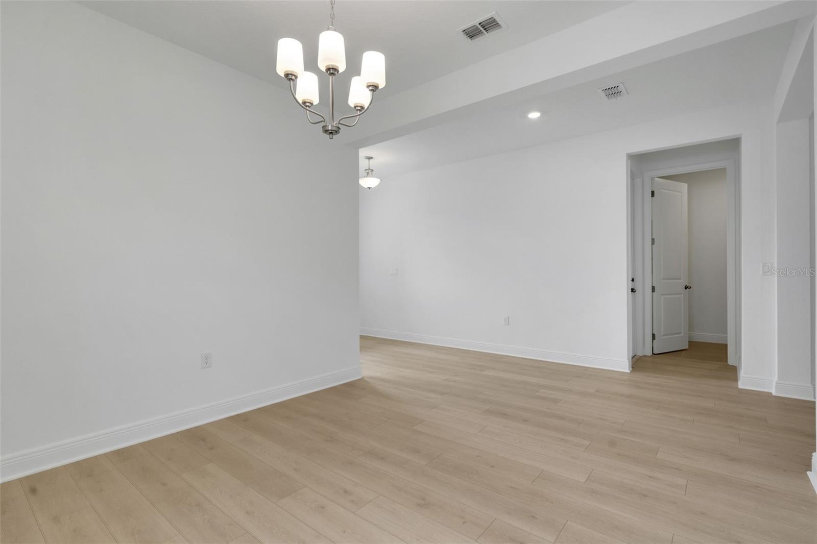 Image 32 of 38 For 748 Sunshower Drive