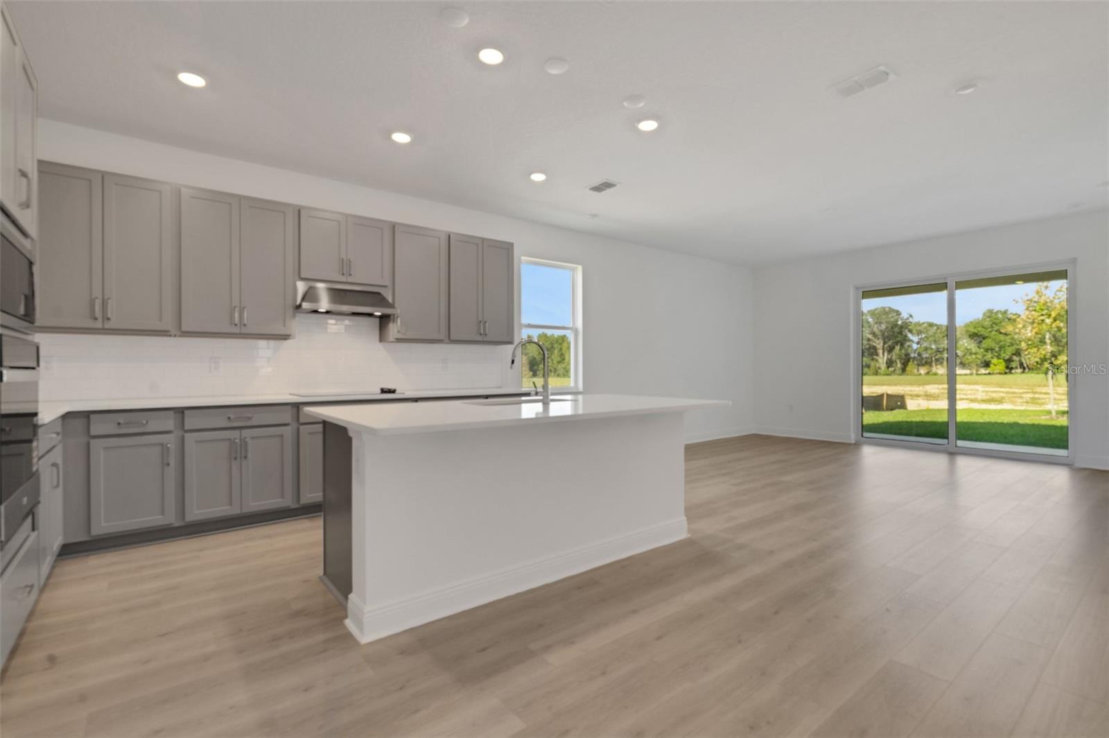 Image 18 of 43 For 760 Sunshower Drive