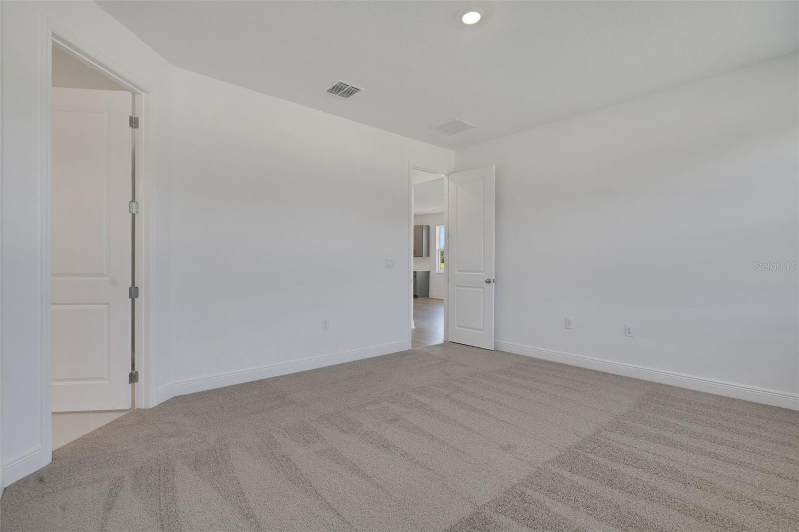 Image 24 of 43 For 760 Sunshower Drive