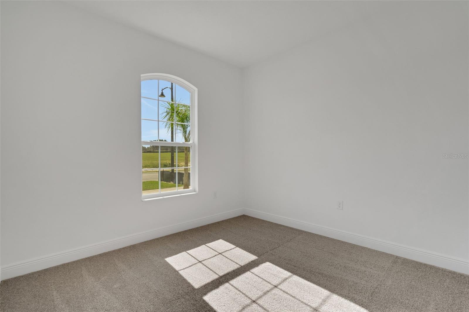 Image 28 of 43 For 760 Sunshower Drive