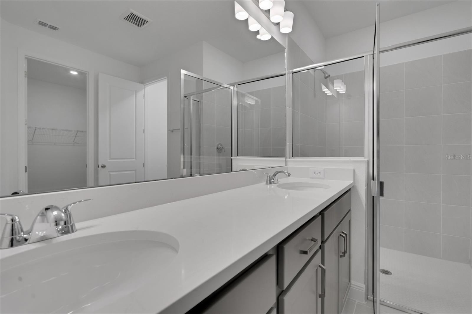 Image 35 of 43 For 760 Sunshower Drive