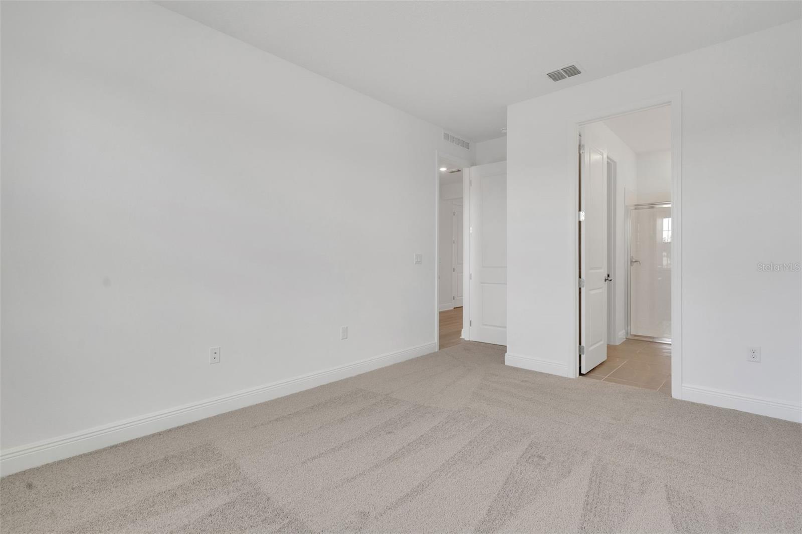 Image 12 of 41 For 1022 Swamp Chestnut Loop