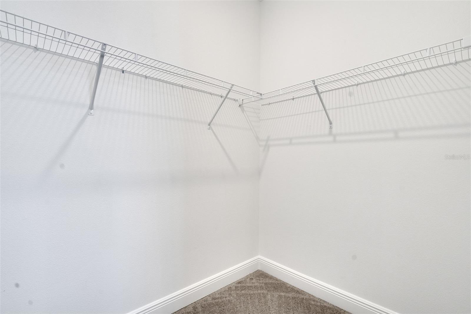 Image 13 of 41 For 1022 Swamp Chestnut Loop