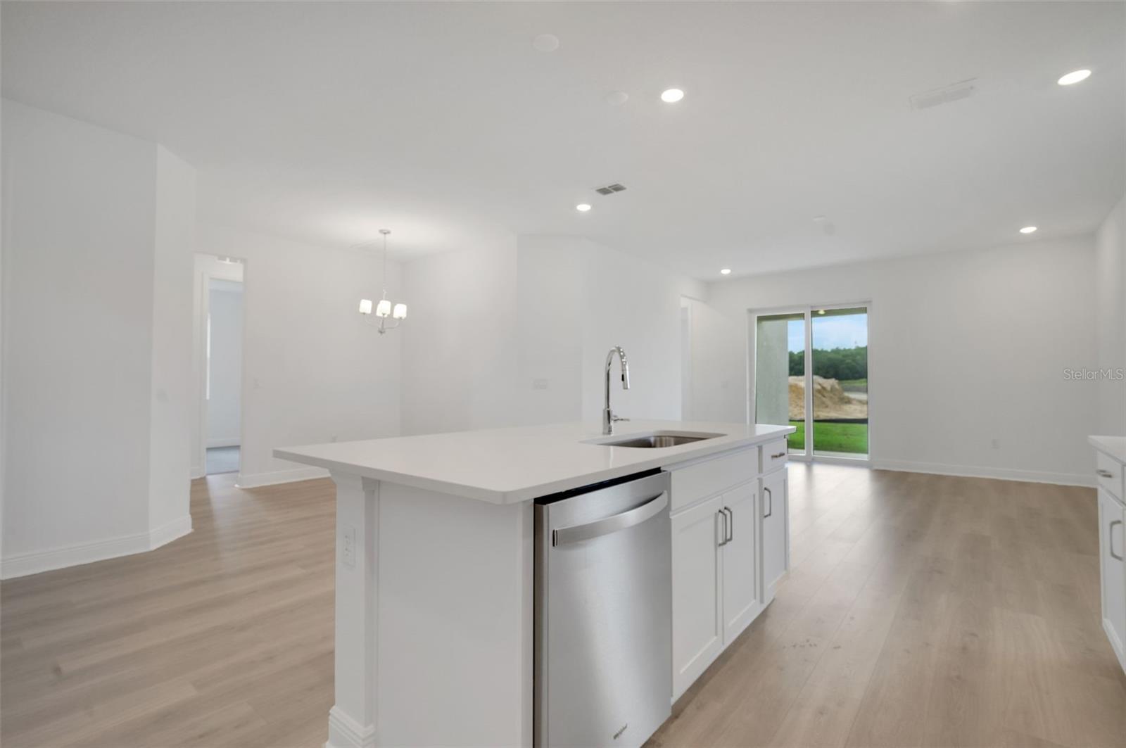 Image 19 of 41 For 1022 Swamp Chestnut Loop