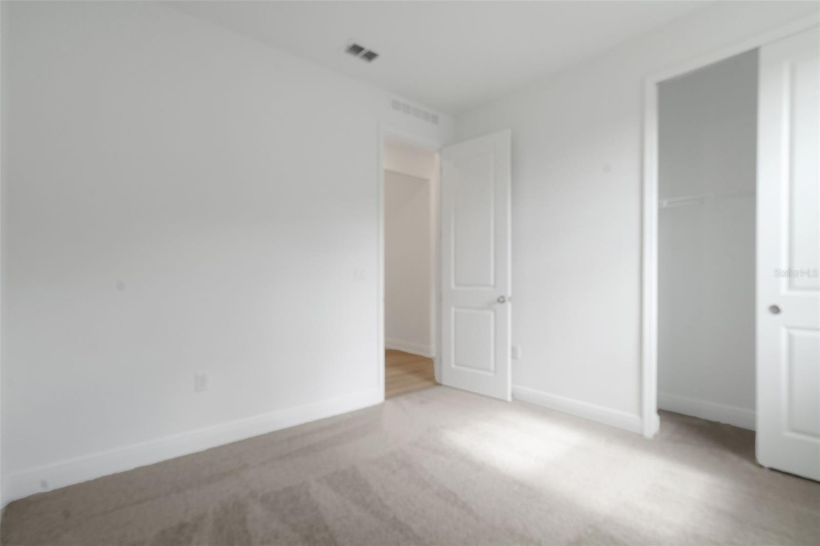 Image 26 of 41 For 1022 Swamp Chestnut Loop