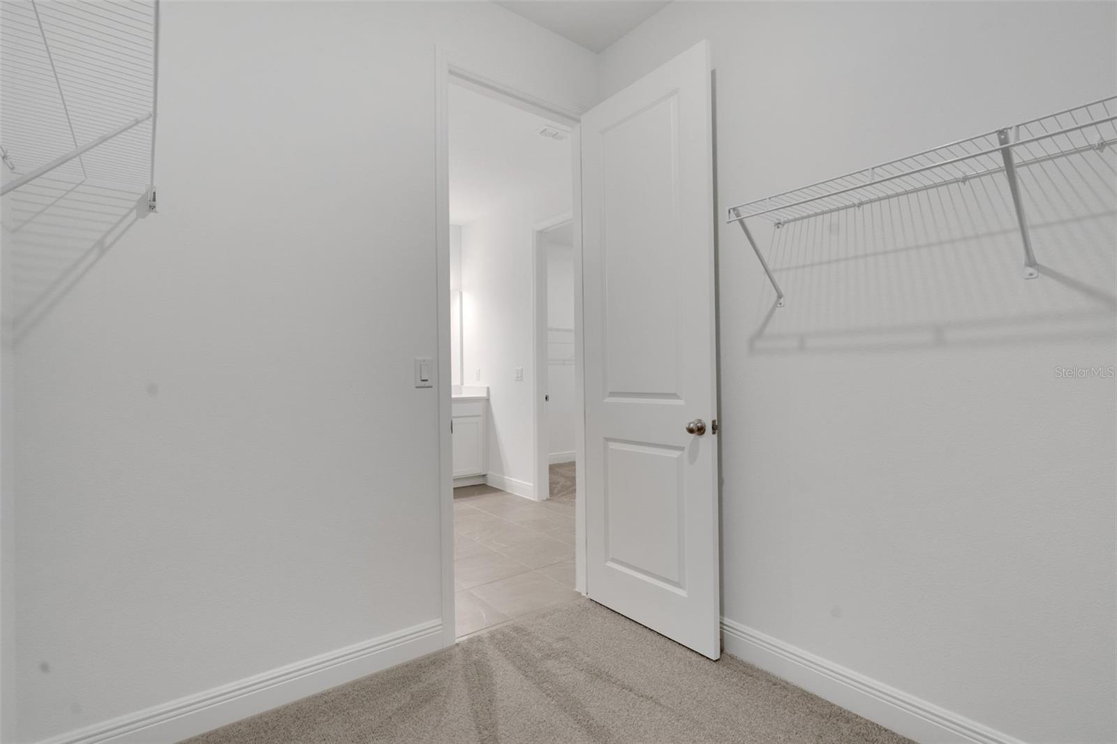 Image 35 of 41 For 1022 Swamp Chestnut Loop