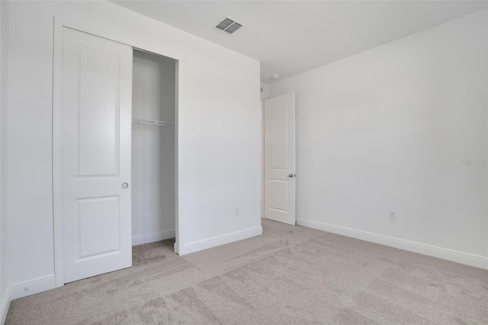 Image 18 of 37 For 1014 Swamp Chestnut Loop