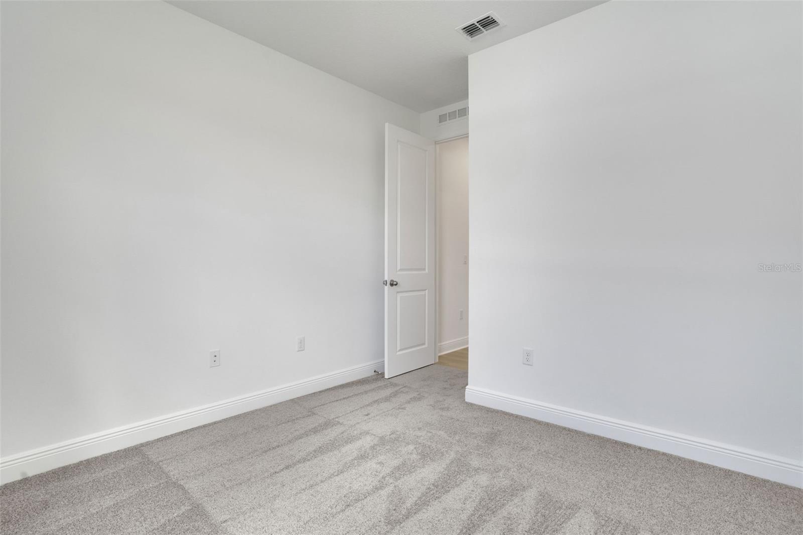 Image 24 of 37 For 1014 Swamp Chestnut Loop