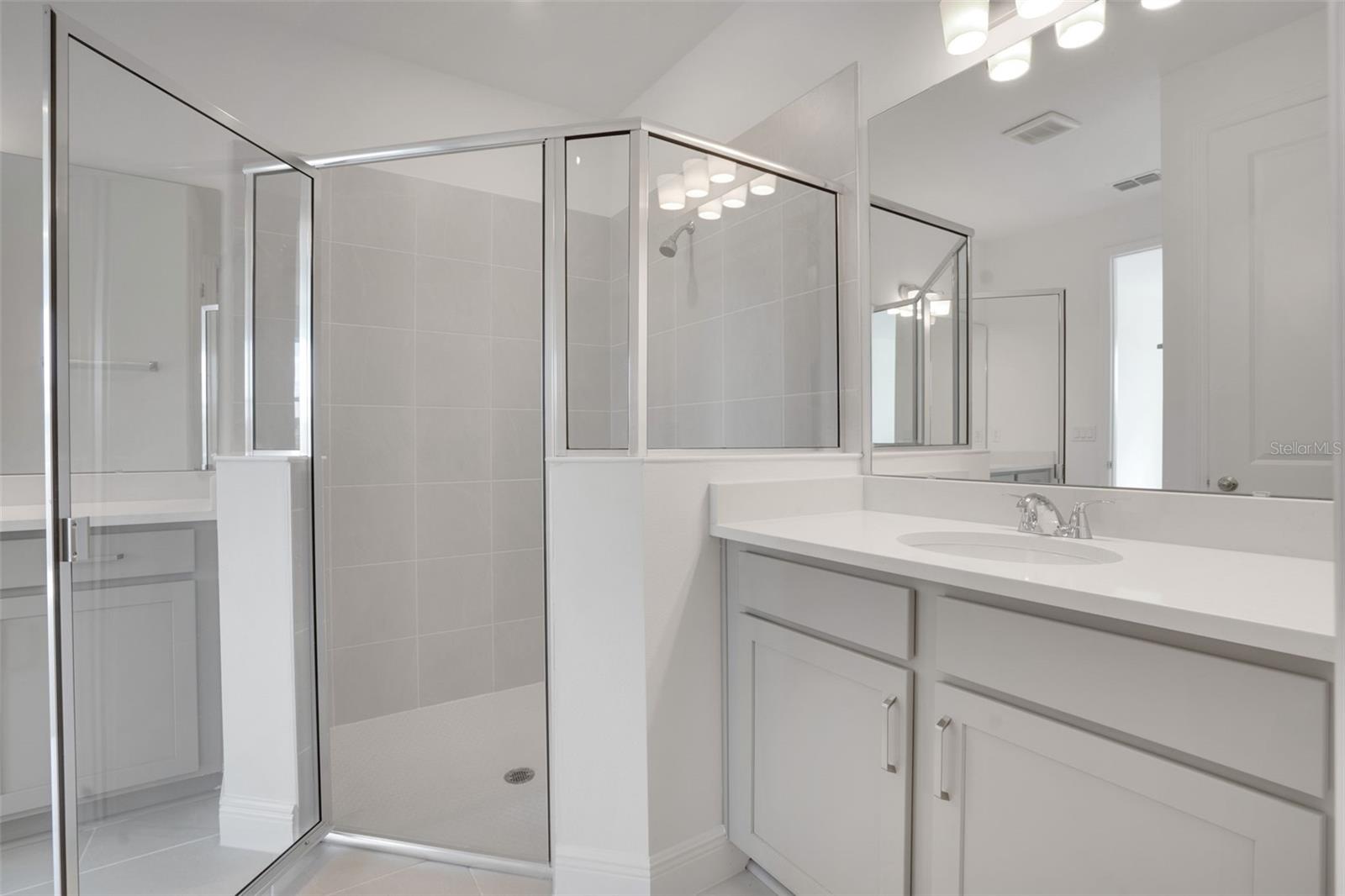 Image 34 of 37 For 1014 Swamp Chestnut Loop