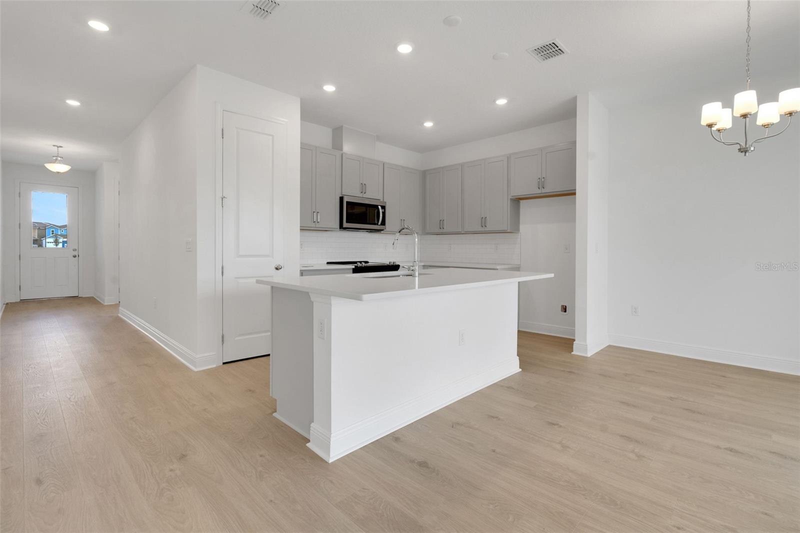 Image 14 of 33 For 1018 Swamp Chestnut Loop