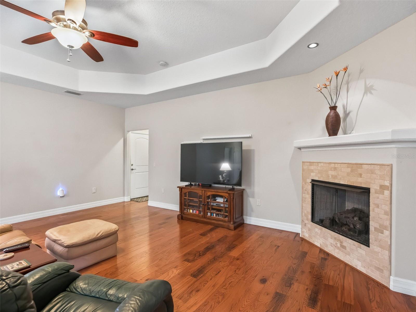 Image 19 of 79 For 1231 120th Street