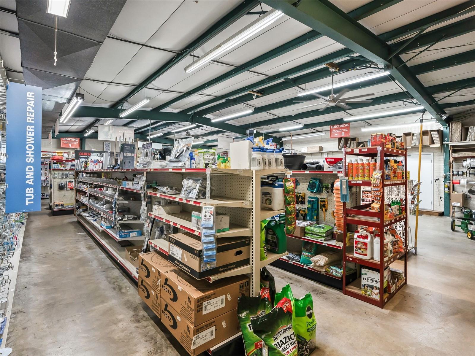 Image 38 of 45 For 9594 Maricamp Road