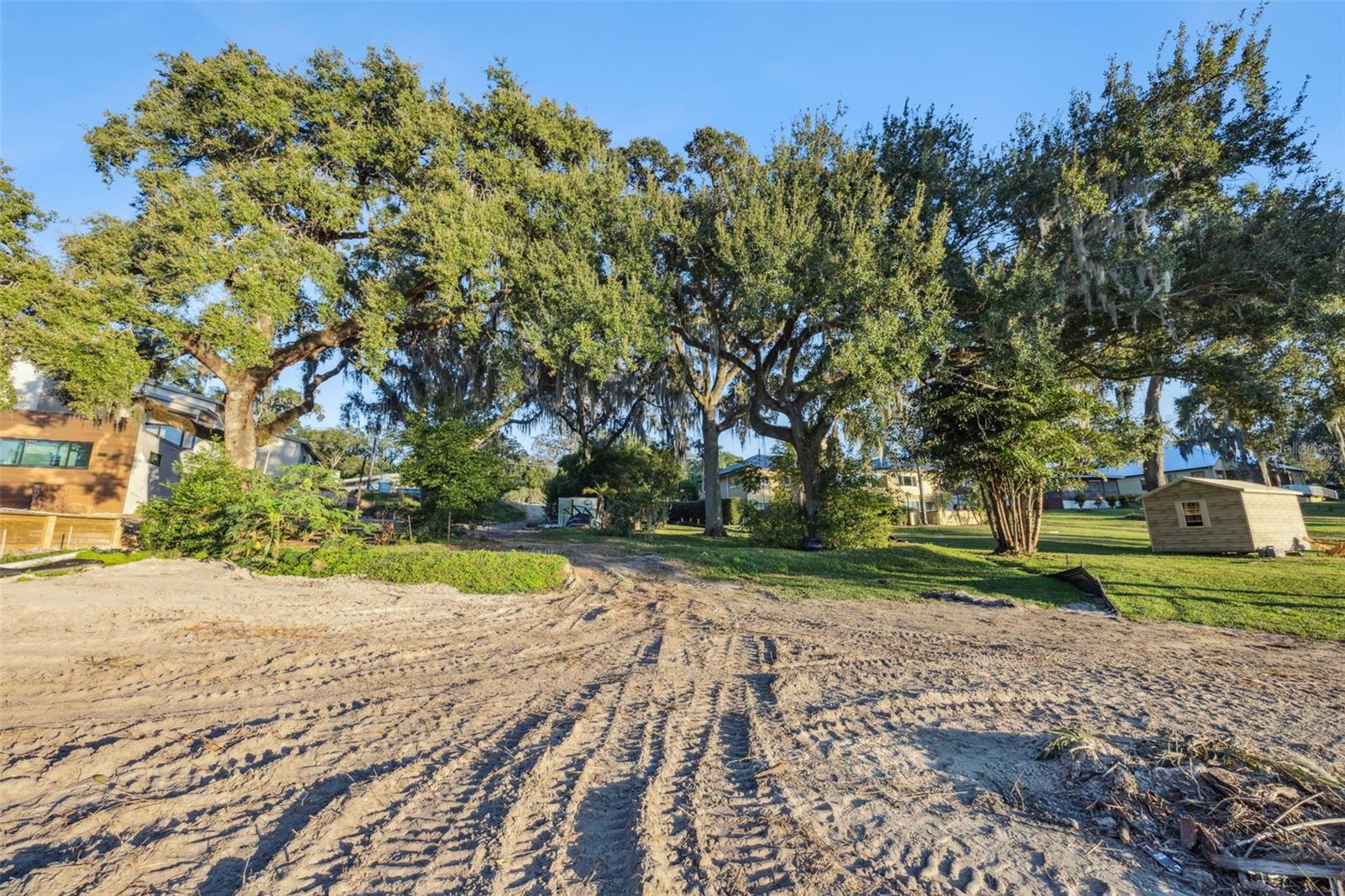 Image 6 of 23 For Crooked Lake Drive