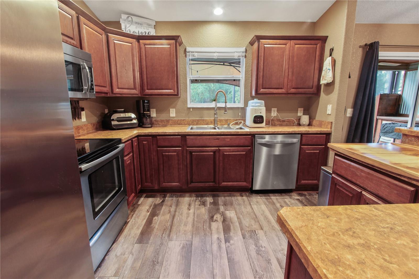 Image 19 of 25 For 6312 Central Avenue