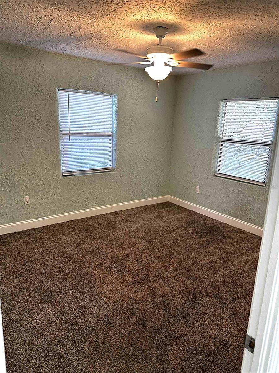 Image 9 of 16 For 115 Chesley Avenue