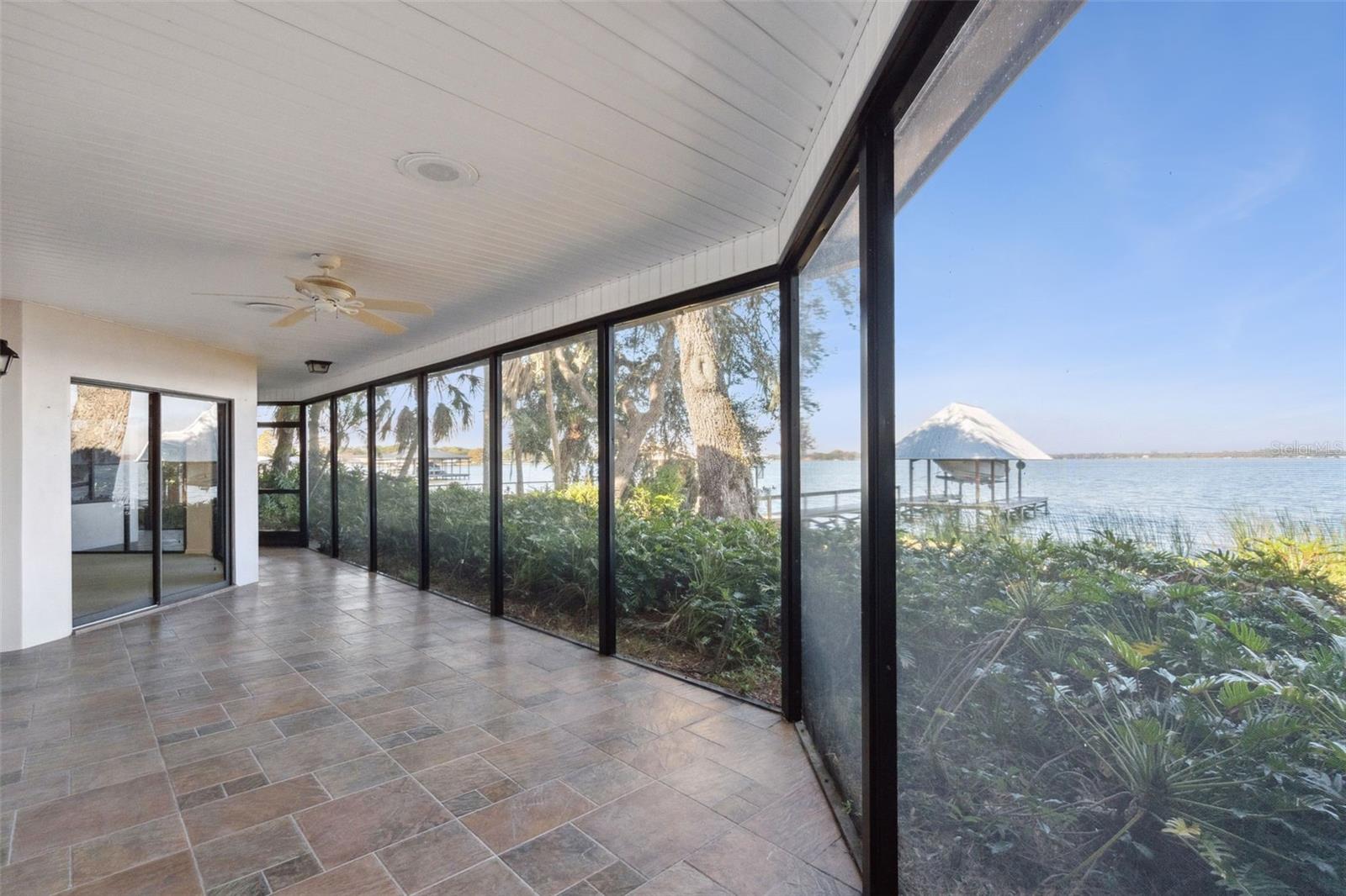 Image 23 of 56 For 16951 Deer Island Road