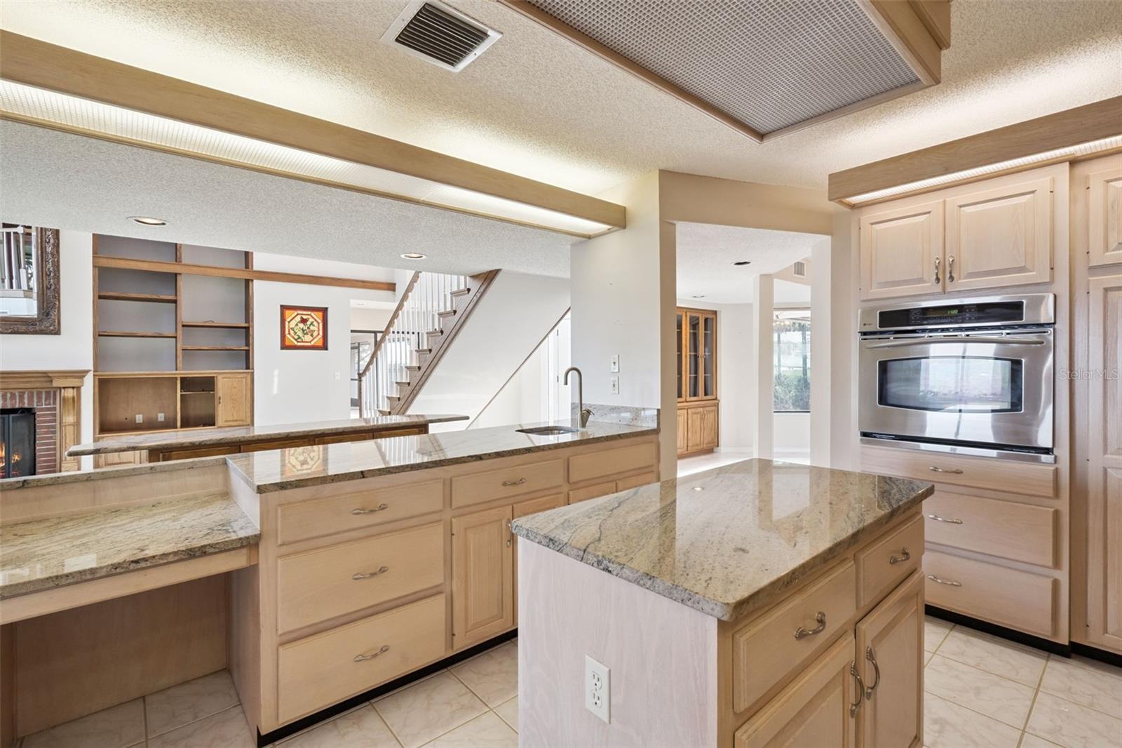 Image 38 of 56 For 16951 Deer Island Road