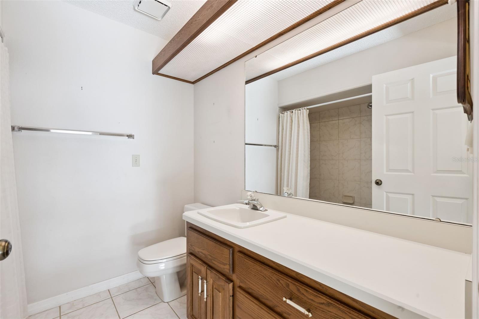 Image 50 of 56 For 16951 Deer Island Road