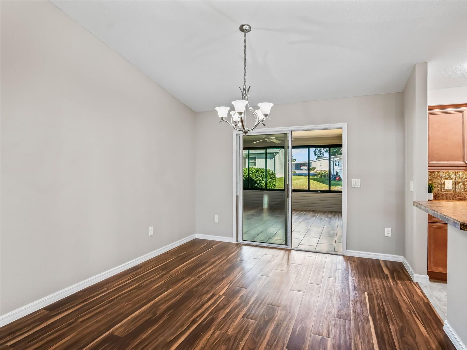 Image 12 of 37 For 828 Silver Oak Avenue